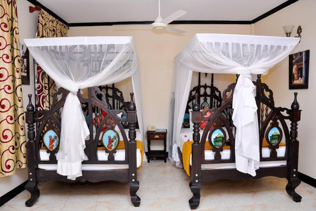 Forodhani Park 4*