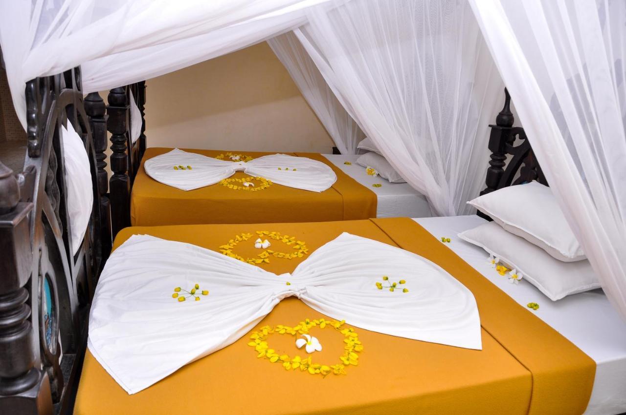 Hotel Forodhani Park 4*