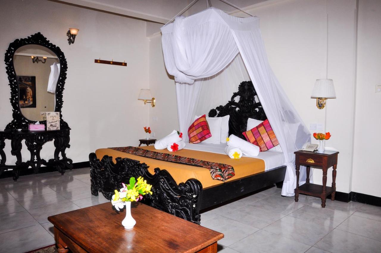 Forodhani Park Hotel